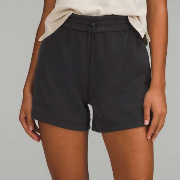 Lululemon Softstreme High-Rise Short 4" Black 12 - Picture 2 of 3